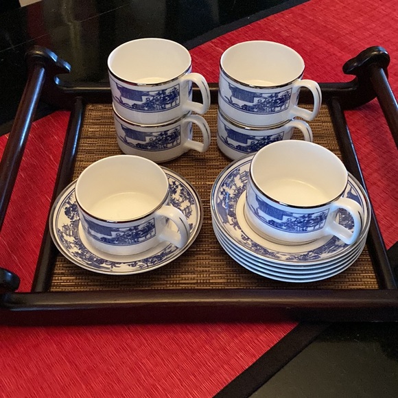 Set of 12 pieces / Fine Bone China - Picture 2 of 7